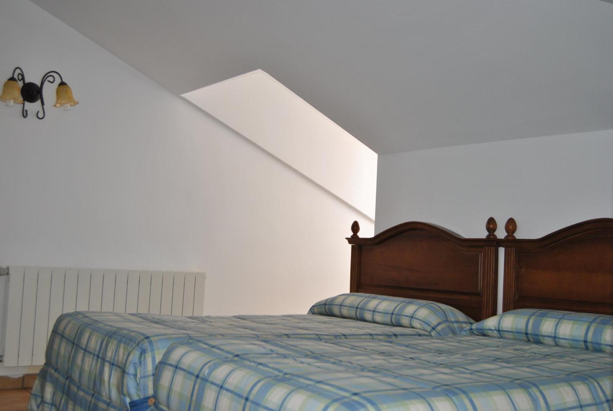 Hostal Rural Amador Puente de Vadillos Oda fotoğraf